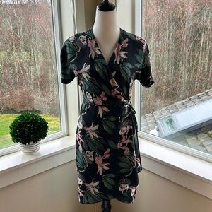 Aritzia Babaton Wallace Wrap Dress in Floral